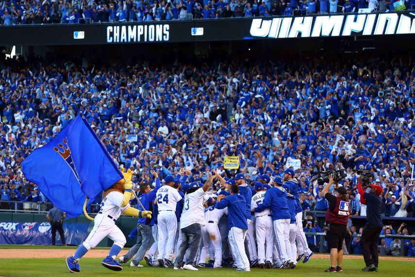 2-1. Los Reales barren a los Orioles y vuelven a la Serie Mundial 29 años después