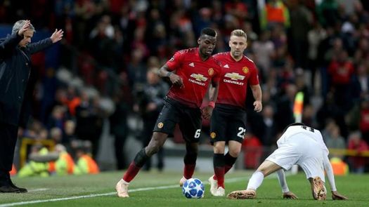 La UEFA abre expediente por retraso en el comienzo de Manchester United-Valencia