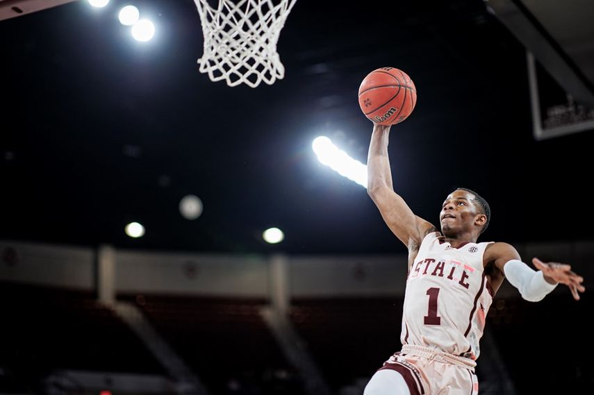 Iverson Molinar confirmó que se mantendrá como jugador elegible al Draft de la NBA