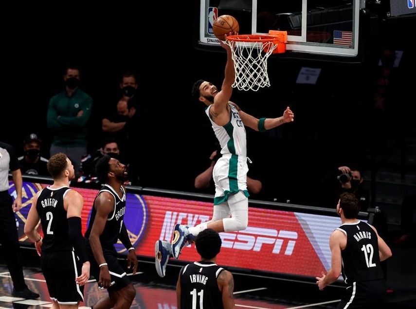 109-104. Los Nets no brillan, pero le ganan a los Celtics y son los nuevos líderes del Este