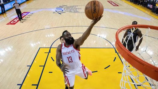 115-122. Harden logra triple-doble para los Rockets, y Young responde con otro