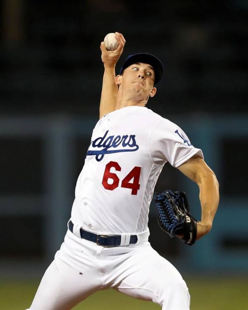 3-2. Buehler y los Dodgers recuperan la forma y se imponen a los Astros