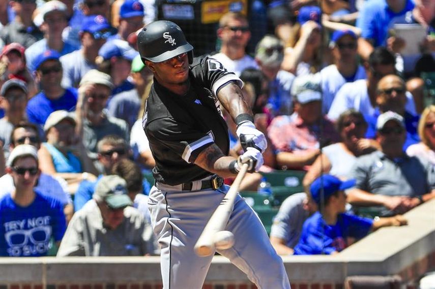 4-2. Jonrones de Anderson y Lamb dan a los Medias Blancas su sexta victoria al hilo