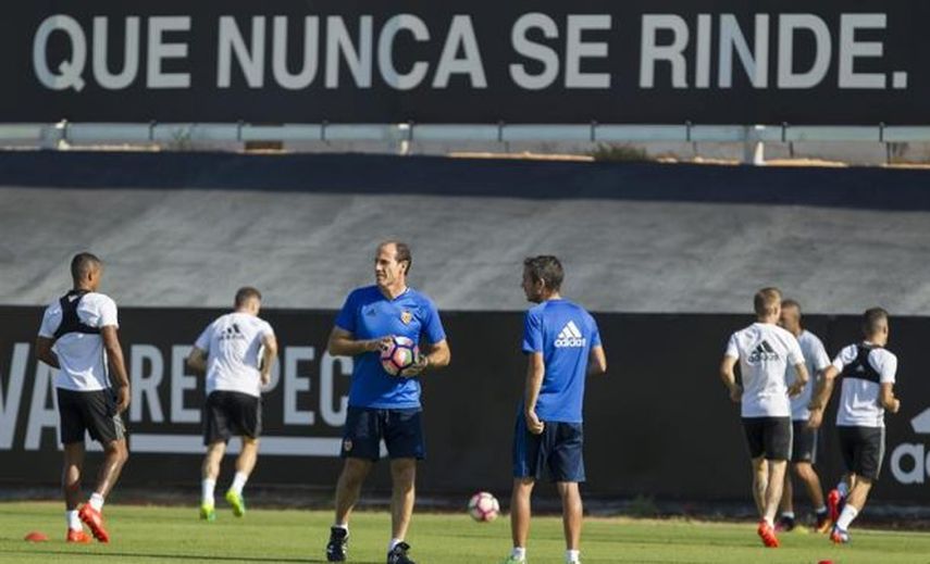 Voro varía el plan de trabajo y el equipo entrenará mañana antes del partido