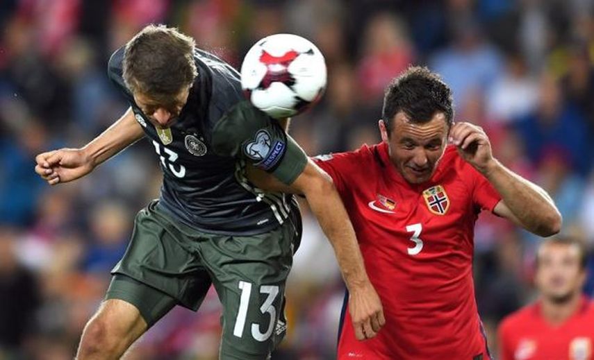 0-3. Alemania, sin problemas ante Noruega con doblete de Müller