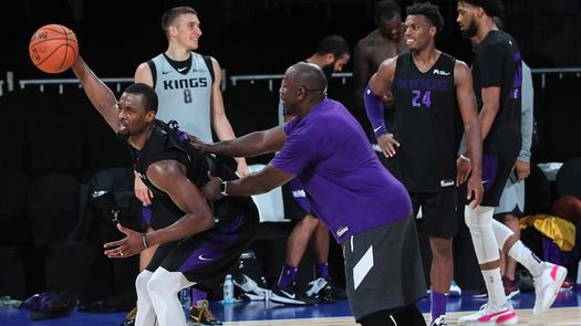 Estrictas medidas de seguridad por la covid-19 establecidas por la NBA