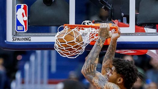 Los Warriors quieren al alero Kelly Oubre Jr. para sustituir a Klay Thompson