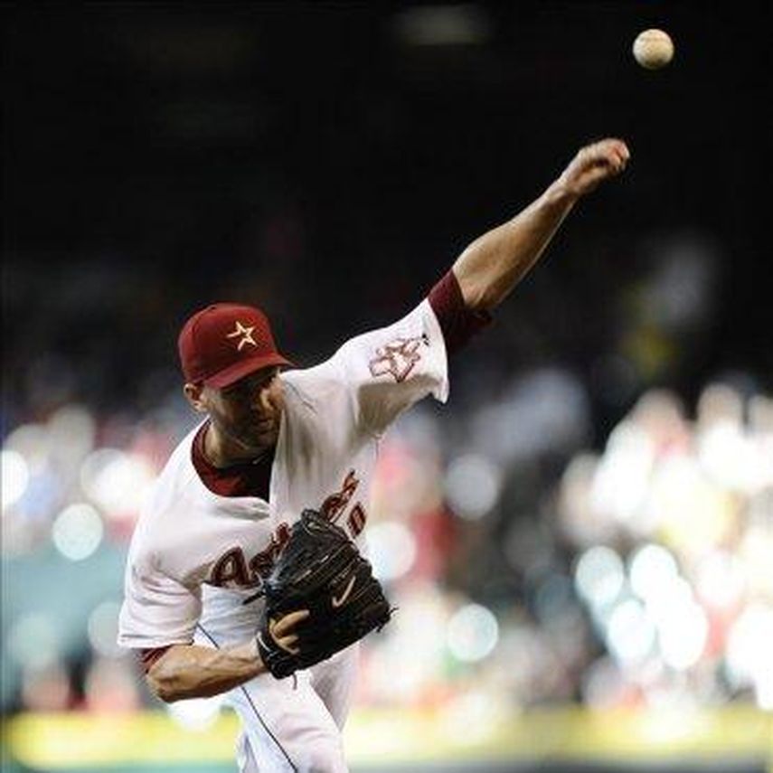 3-2. Happ controla a los Astros con su serpentina