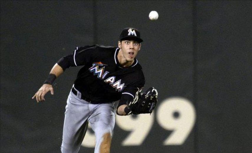 10-9. Yelich impulsa tres carreras incluida la del triunfo de los Marlins