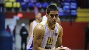 Universitarios vence a Correcaminos