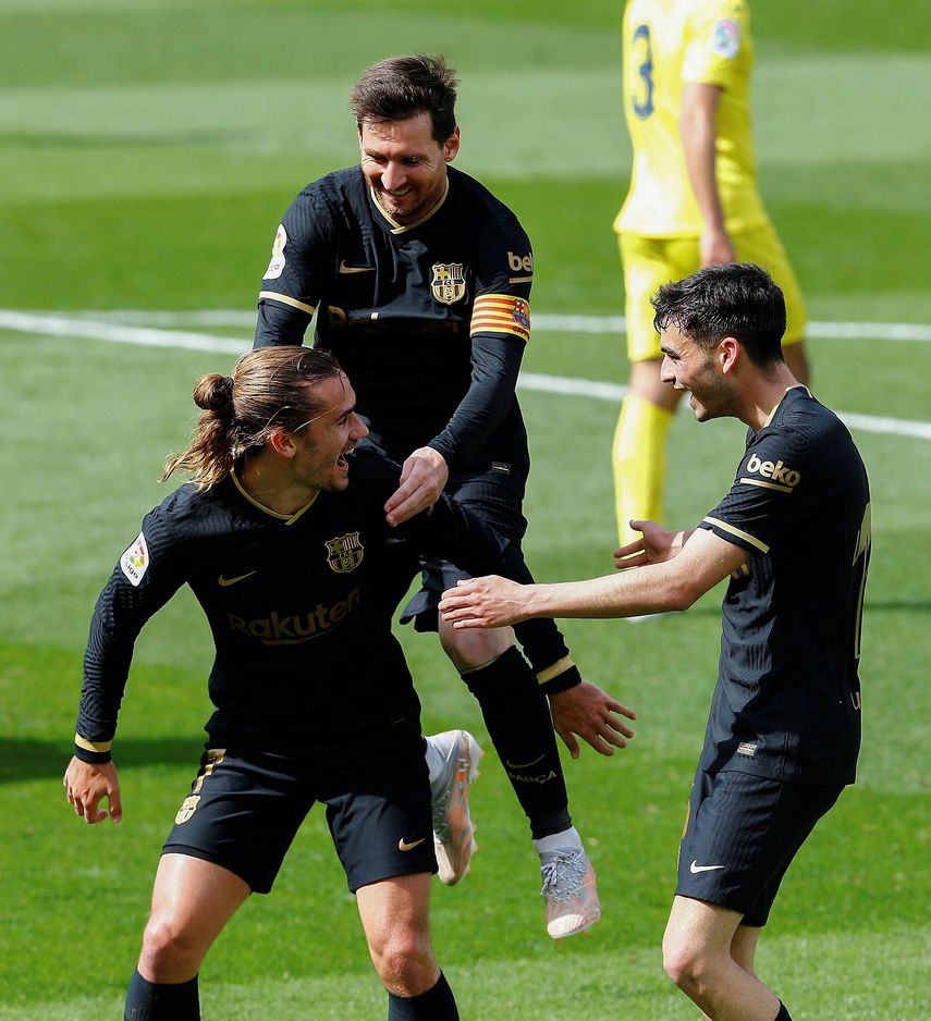 Un Barcelona revitalizado mira al Granada para auparse en la cima de LaLiga