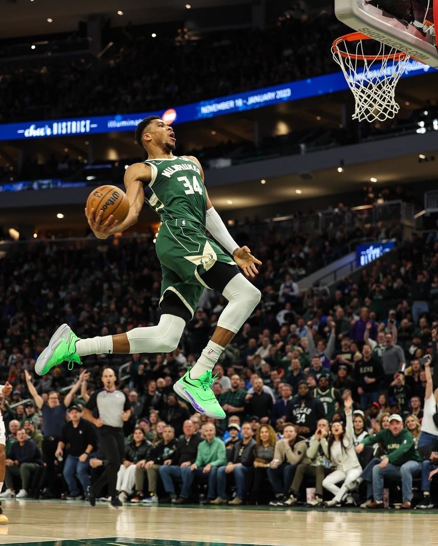 Antetokounmpo anota 55 puntos ante los Wizards