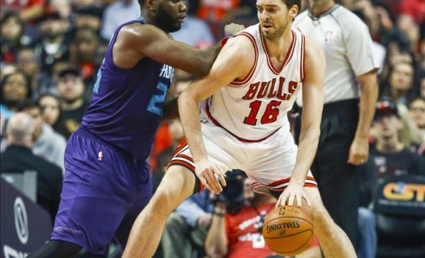 101-96. Hinrich lideró el ataque exterior y Gasol el interior de los Bulls