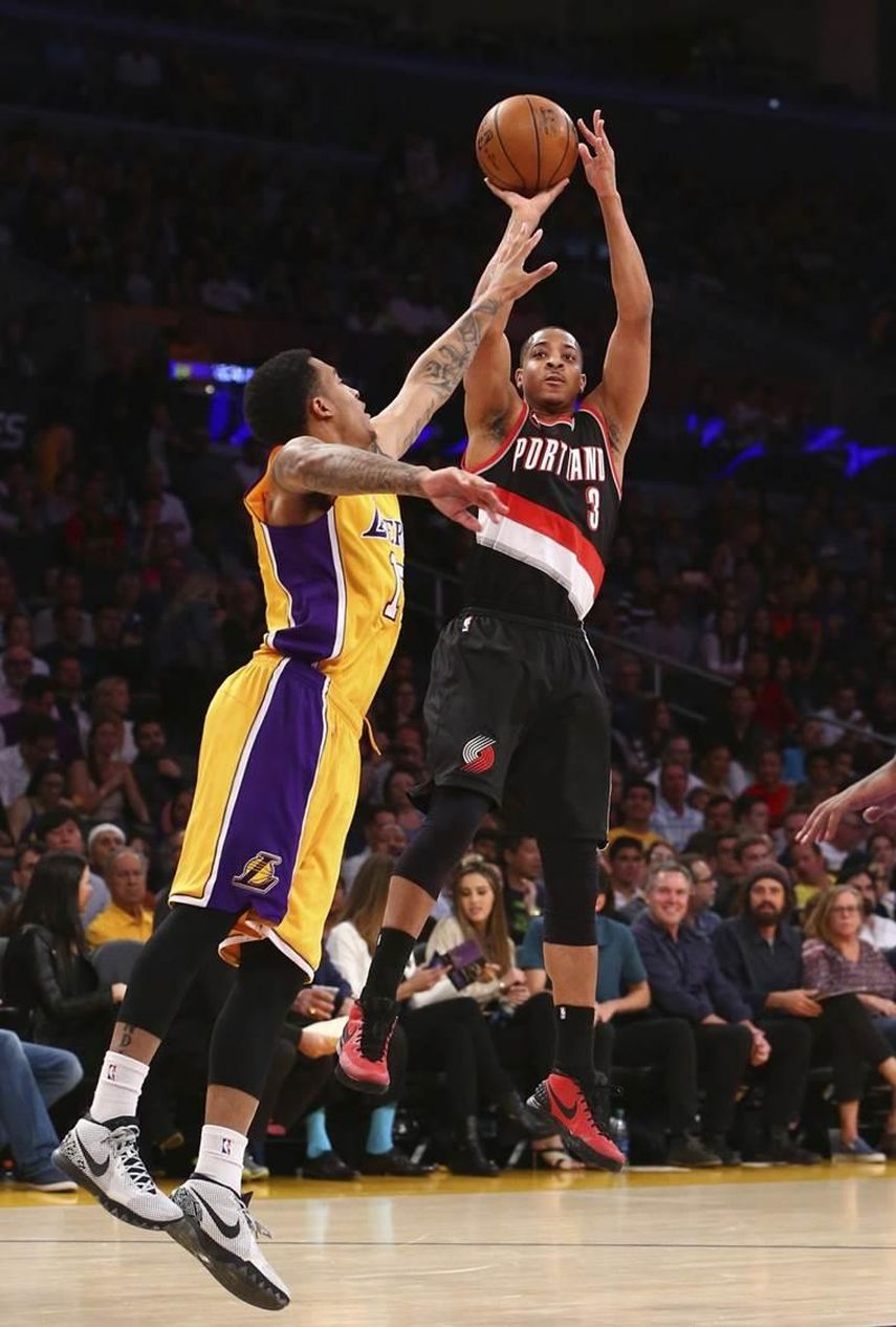 77-107. McCollum da a los Trail Blazers el título de División