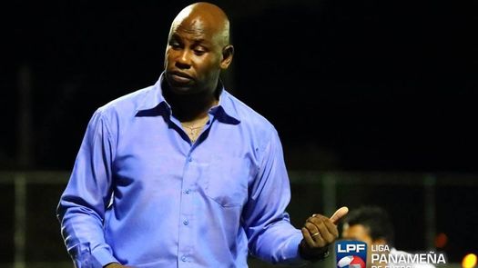 Javier Wanchope no seguirá al mando del Atlético Chiriquí