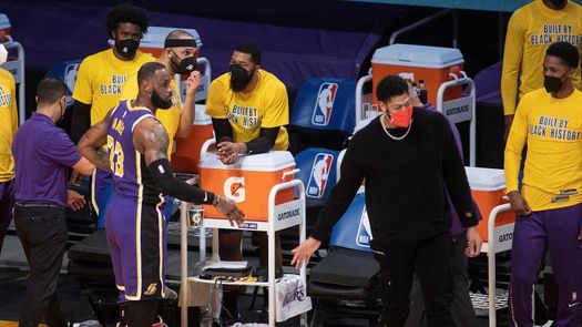 117-91. James celebra su partido 1.300 con 19 puntos y triunfo ante Warriors