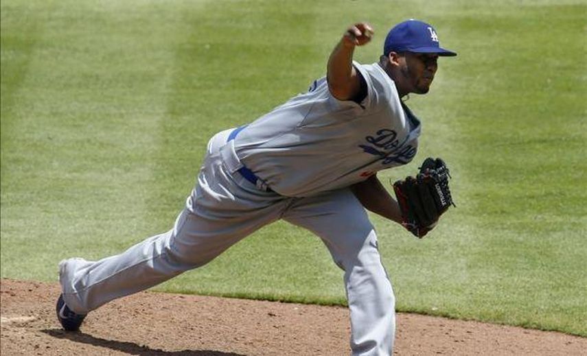 9-5. Hernández controla con su serpentina a los Diamondbacks