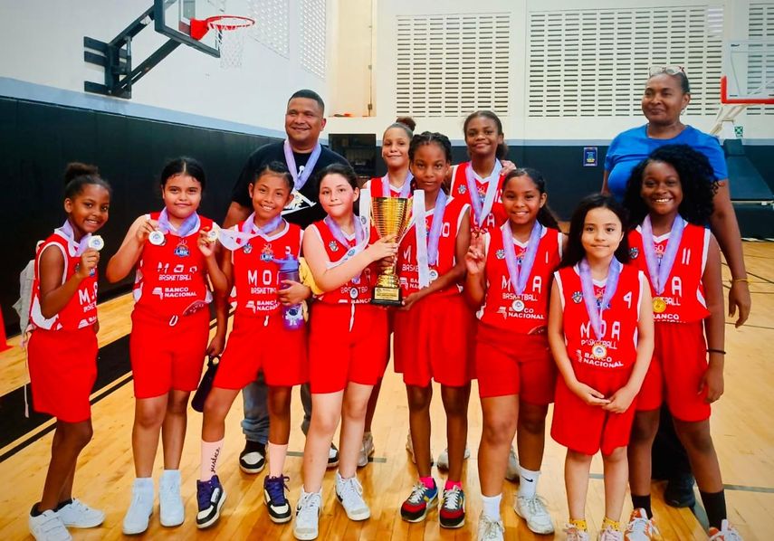 La Escuela María Ossa de Amador levantó el título en la final de la categoría U10 Femenina de la LBK.&nbsp;