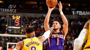 Devin Booker anotó 32 puntos en la victoria de los Suns contra los Lakers
