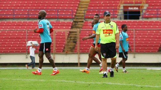 El 2014 de /Bolillo/ con Panamá: Cuatro triunfos, tres empates y tres derrotas