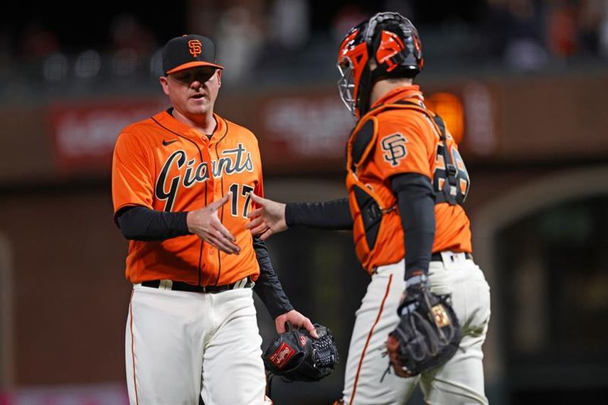 5-3. Wood y Yastrzemski se combinan para guiar la victoria de los Gigantes sobre los Marlins