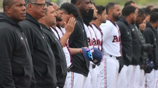 La novena de Panamá no pudo meterse en la disputa por el oro del béisbol en los XIX Juegos Panamericanos. Ahora tendrán que fajarse con México por el bronce. Foto: Cortesía/@beisbolamericas
