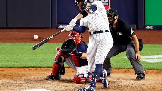 9-6. Judge y Voit castigan con jonrones a los Bravos y guían el triunfo de los Yanquis