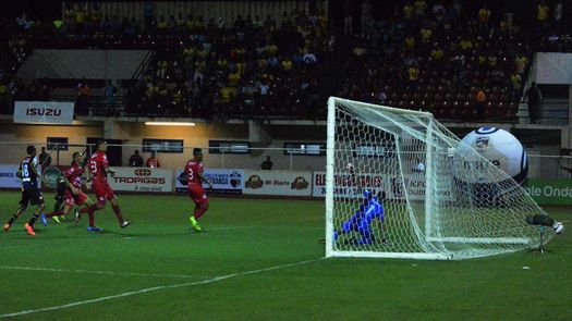 Chorrillo FC da un paso más, San Francisco baja un escalón