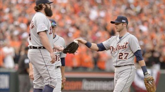 6-5. Kinsler y Romine remolcan dos carreras cada uno para los Tigres