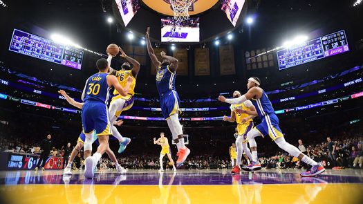 Warriors buscarán evitar la eliminación ante los Lakers