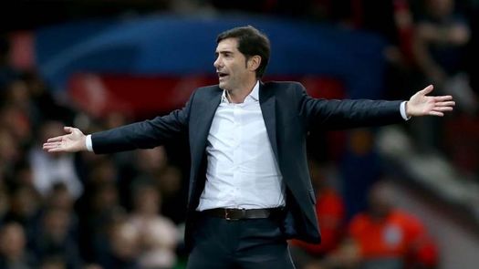 El Valencia dependerá de sí mismo si gana y si pierde el Manchester United