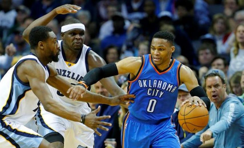 100-103. Westbrook ve rota su racha de triples-dobles en el triunfo de los Thunder