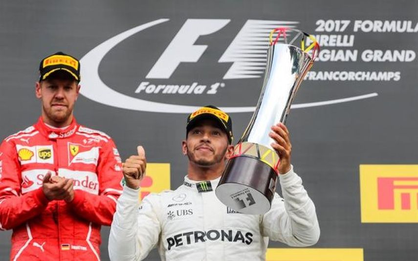 Hamilton gana en Spa-Francorchamps y reduce a 7 puntos la ventaja de Vettel