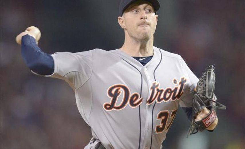 4-2. Davis y Martínez castigan con jonrones a los Reales