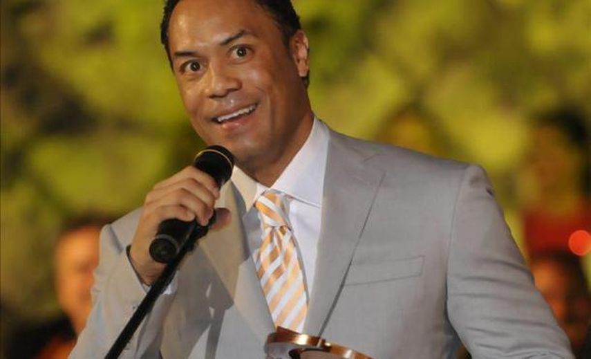Roberto Alomar recibe el premio de la Cámara de Comercio Hispánica de Toronto