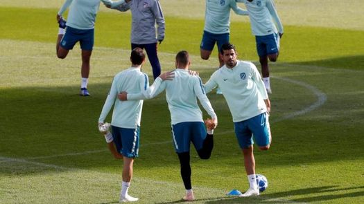 El Atlético ultima su preparación para Dortmund sin Giménez