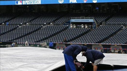 Aplazan por lluvia el tercer partido la Serie de Campeonato de la Liga Americana de MLB