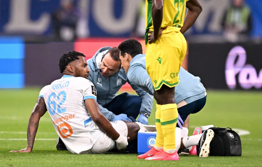 Murillo se toca el bíceps femoral.&nbsp;