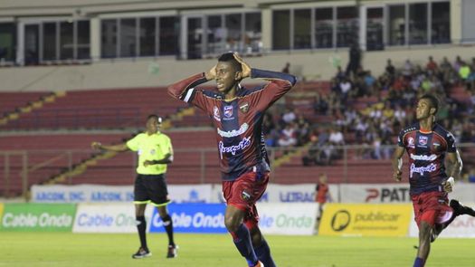 Plaza Amador quita al Tauro de la cuarta posición