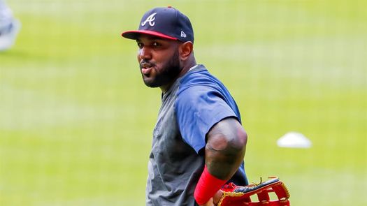 5-3. Ozuna luce bate de poder y encamina la victoria de los Bravos