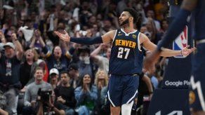 Murray lidera la remontada de los Nuggets