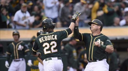 17-6. Reddick corona con cuatro carreras racimo de 10 para los Atléticos
