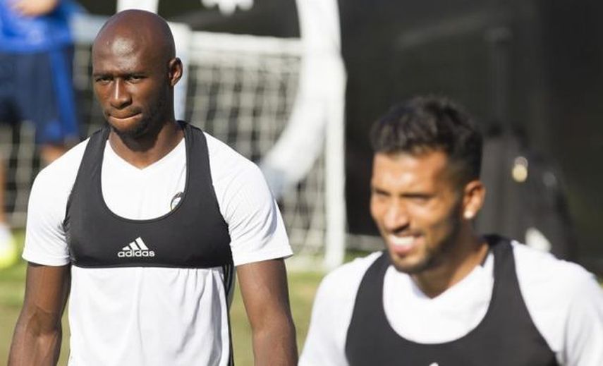 Garay y Mangala ya se ejercitan a las órdenes de Ayestarán en Paterna