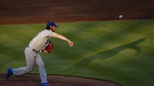 8-1. Haren conduce el triunfo de los Marlins y Cueto no digiere la derrota de los Rojos