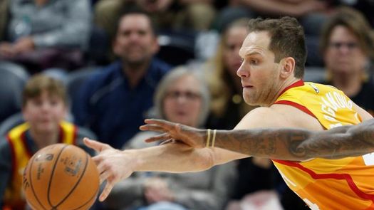 120-101. Bogdanovic dirige sinfonía ganadora de Jazz ante Doncic y Mavericks