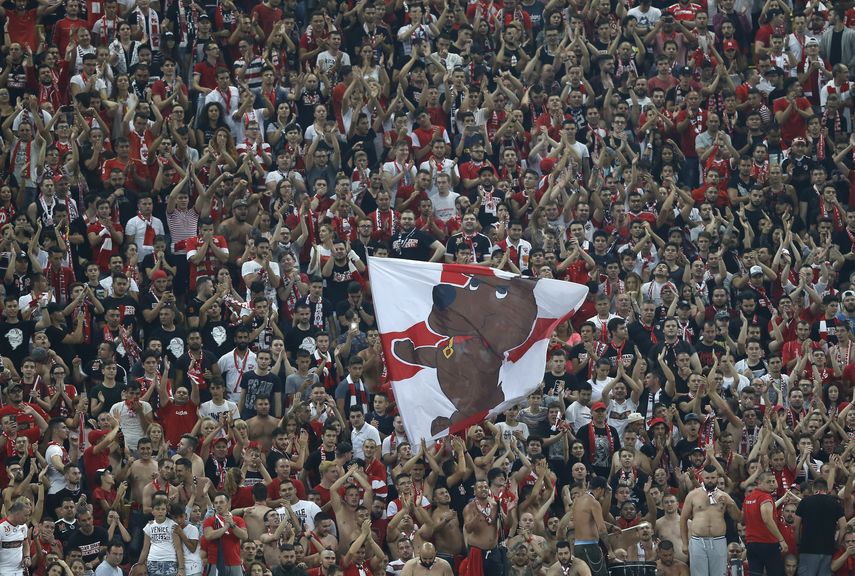 Los socios toman las riendas para salvar al Dinamo de la COVID y la corrupción