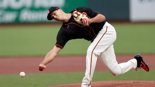 6-3. Logan Webb hace su trabajo desde el montículo y los Gigantes derrotan a los Rojos