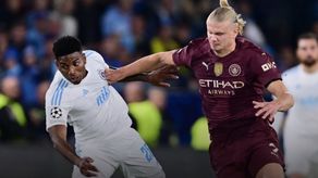 Blackman marcando a Haaland.&nbsp;