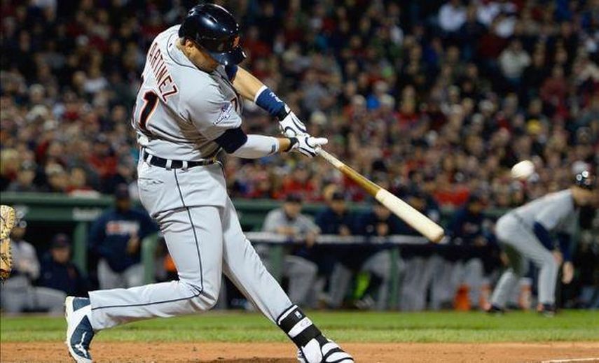 Los Tigres firman contrato a Martínez