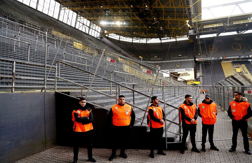 La Bundesliga disputará  el primer partido de su historia sin público